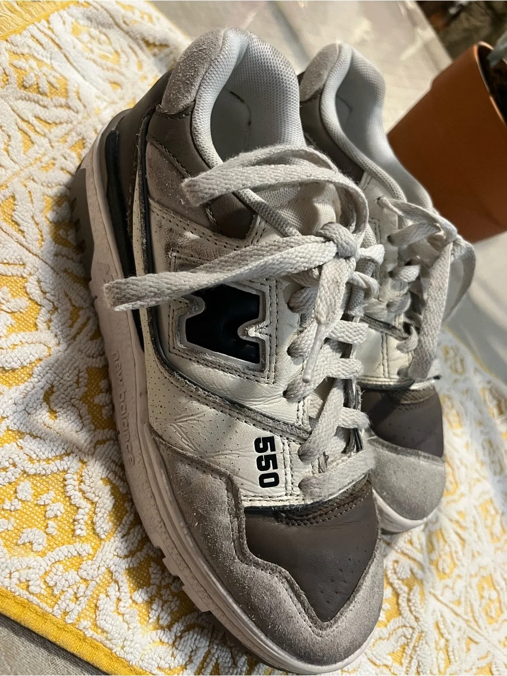 New Balance Unisex New Balance 550 Off-White Leather Sneakers